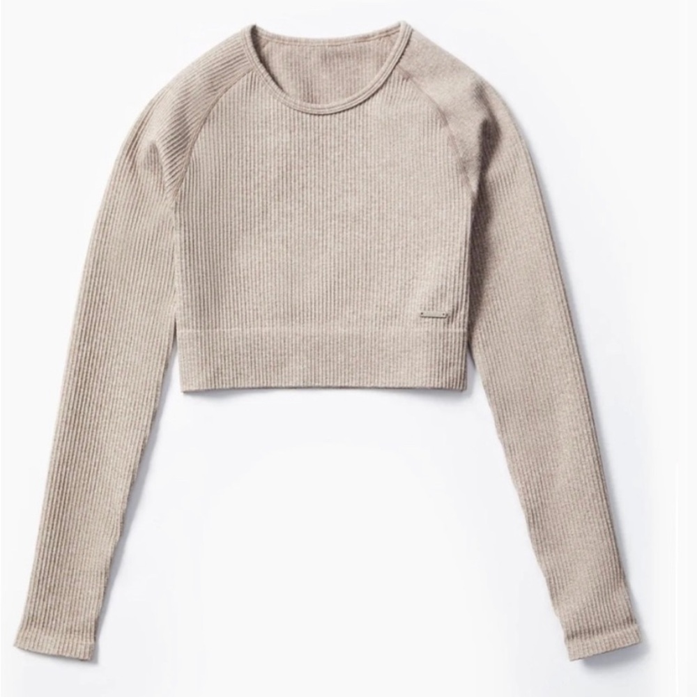 Lilias activewear beige long sleeve top